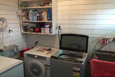 Photo of property in 9 Massey Street, Waimate, 7924