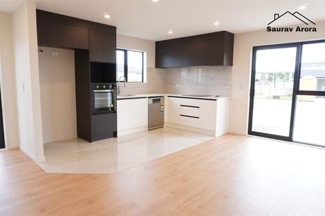 Photo of property in 13 Noia Way, Karaka, Papakura, 2113