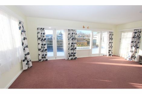 Photo of property in 1 Whitney Street, Blenheim, 7201