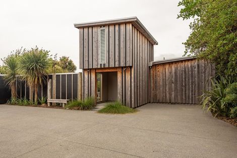 Photo of property in 29a Greenaway Road, Waikanae, 5036