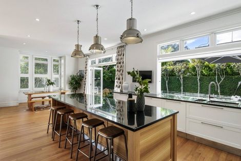 Photo of property in 46 Tainui Road, Devonport, Auckland, 0624