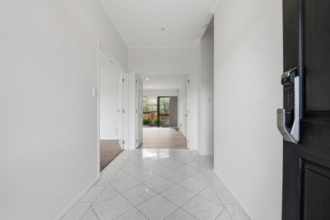 Photo of property in 2 Spring Valley Place, Oteha, Auckland, 0632
