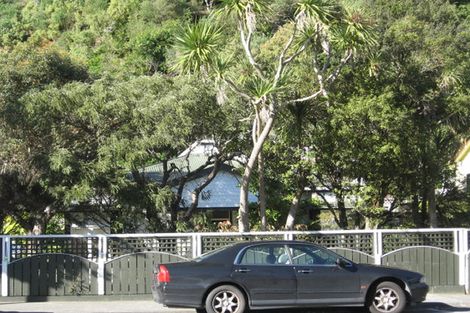 Photo of property in 217 Muritai Road, Eastbourne, Lower Hutt, 5013