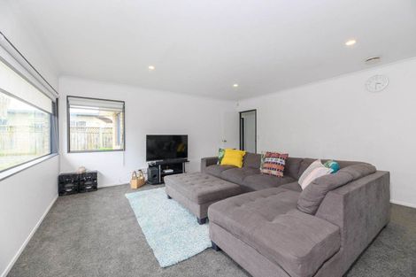 Photo of property in 275b Massey Road, Mangere East, Auckland, 2024