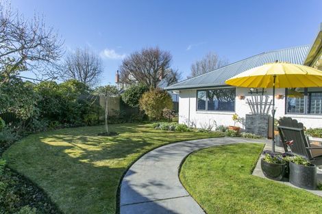Photo of property in 21 Mona Square, Ashburton, 7700