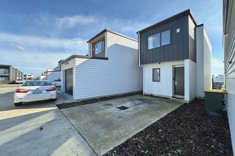 Photo of property in 30 Parahau Road, Papakura, 2110