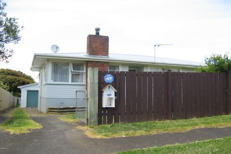 Photo of property in 13 Kapuka Road, Mangere Bridge, Auckland, 2022