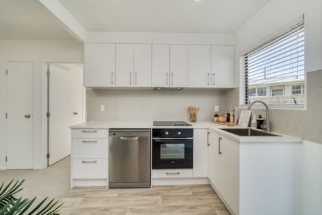Photo of property in 43c Waitaha Road, Welcome Bay, Tauranga, 3112