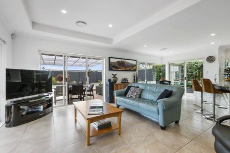 Photo of property in 15 Keppoch Court, Dannemora, Auckland, 2016