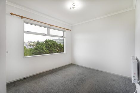 Photo of property in 18 Cresswell Place, Johnsonville, Wellington, 6037