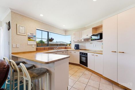 Photo of property in 14 Kelsi Street, Tawhero, Whanganui, 4501