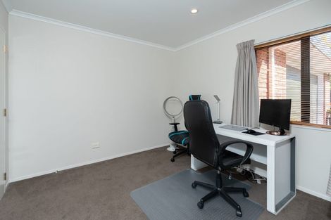 Photo of property in 20 Farringdon Avenue, Rototuna North, Hamilton, 3210