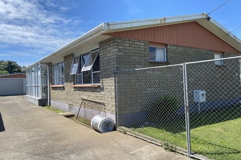 Photo of property in 44 Mouatt Street, Waitara, 4320