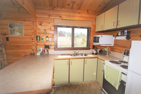 Photo of property in 11 Chalet Crescent, Hanmer Springs, 7334