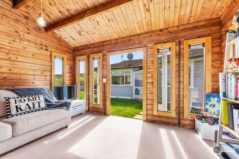 Photo of property in 5 Waiau Close, Kelson, Lower Hutt, 5010