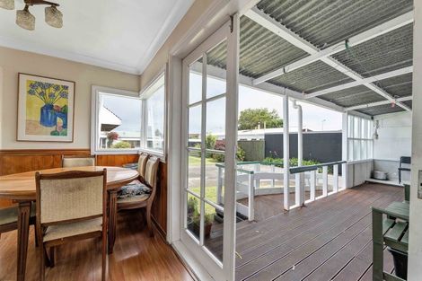 Photo of property in 10 Norman Street, Lower Vogeltown, New Plymouth, 4310