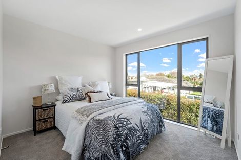 Photo of property in 21b Montgomery Avenue, Belmont, Auckland, 0622