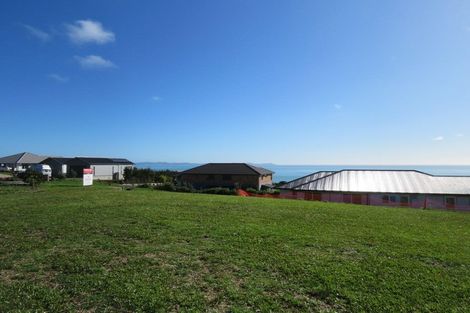 Photo of property in 29 Eagles Way, Cable Bay, 0420