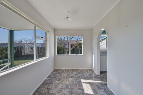 Photo of property in 5 Duckworth Crescent, Greenmeadows, Napier, 4112