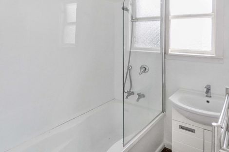 Photo of property in 3 Bryant Grove, Taita, Lower Hutt, 5011