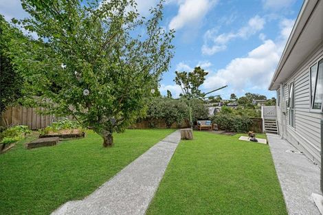 Photo of property in 43 Waimumu Road, Massey, Auckland, 0614