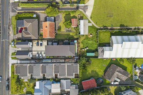 Photo of property in 7/69 Wharf Road, Te Atatu Peninsula, Auckland, 0610