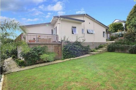 Photo of property in 31 Rifleman Rise, Unsworth Heights, Auckland, 0632