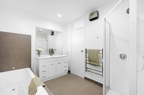 Photo of property in 10a Ensign Place, Flagstaff, Hamilton, 3210