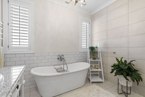 Photo of property in 14 Tall Oaks Way, Bethlehem, Tauranga, 3110