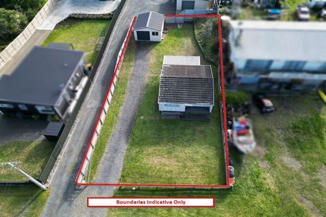 Photo of property in 11 Chaffey Street, Foxton Beach, Foxton, 4815