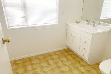 Photo of property in 35a Moreland Avenue, Papanui, Christchurch, 8053