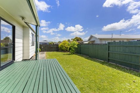 Photo of property in 21 Hilton Grove, Kelvin Grove, Palmerston North, 4414