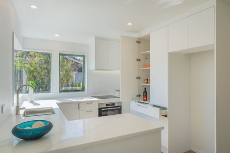 Photo of property in 19 The Grove, Red Beach, 0932