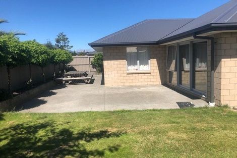 Photo of property in 27 Handley Crescent, Wigram, Christchurch, 8042