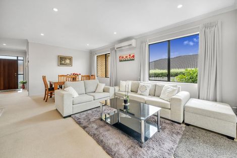 Photo of property in 16 Leafield Crescent, Henderson, Auckland, 0612