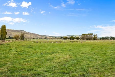 Photo of property in 461 Centre Road, Momona, Outram, 9073