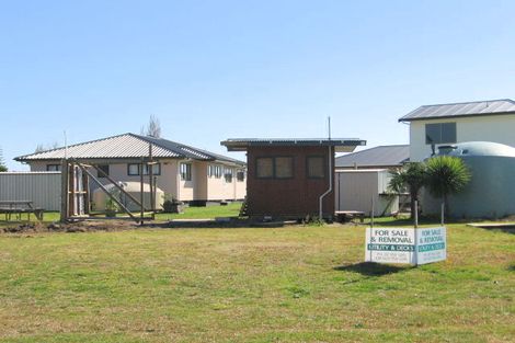 Photo of property in 4 Hawk Hill Crescent, Cooks Beach, Whitianga, 3591