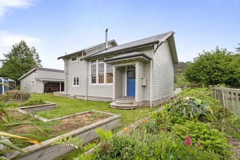 Photo of property in 10122 State Highway 1, Taihape, 4795