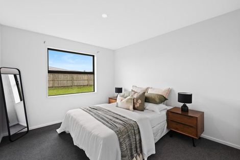 Photo of property in 184 Faringdon Boulevard, Rolleston, 7615