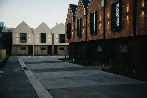 Photo of property in 10/888 Colombo Street, Christchurch Central, Christchurch, 8013