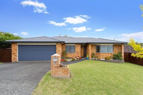 Photo of property in 16 Toledo Avenue, Henderson, Auckland, 0612