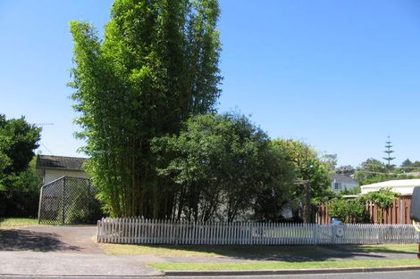 Photo of property in 3 Clensmore Place, Torbay, Auckland, 0630