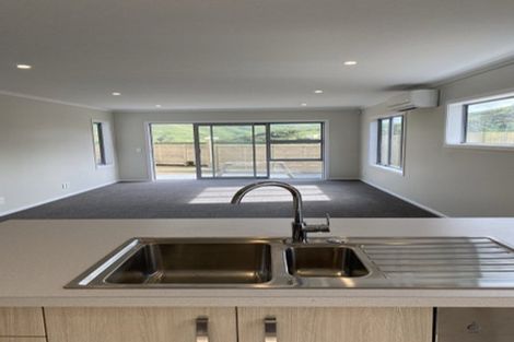 Photo of property in 27 Kairaumati Crescent, Kelson, Lower Hutt, 5010