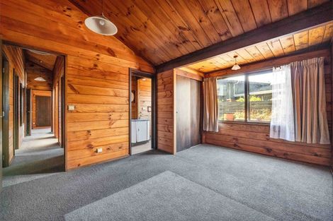 Photo of property in 4 Rennell Street, Frankleigh Park, New Plymouth, 4310