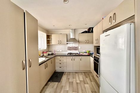 Photo of property in 192 Wordsworth Road, Manurewa, Auckland, 2102