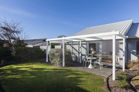 Photo of property in 39 Laing Crescent, Heathcote Valley, Christchurch, 8022