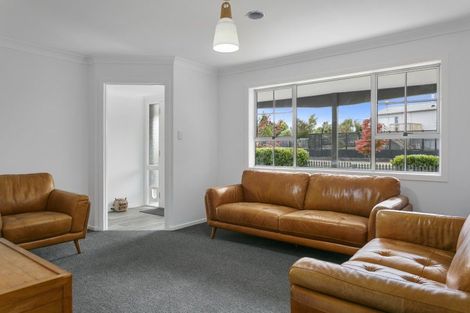 Photo of property in 22 Macdonell Street, Hilltop, Taupo, 3330