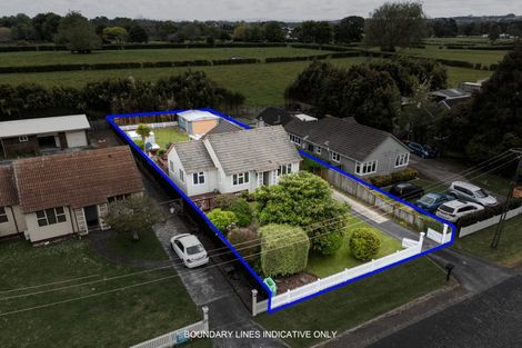 Photo of property in 10 Village Way, Ardmore, Papakura, 2582