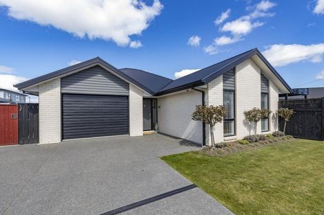 Photo of property in 1 Stratford (pvt) Way, Rangiora, 7400