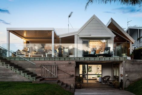 Photo of property in 13 Moana Drive, Tanners Point, Katikati, 3177